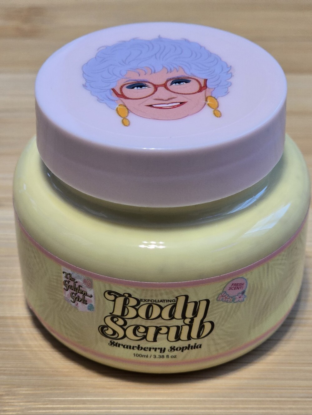 💫🧓 NWT Golden Girls Sophia Makeup Bag Maple Blossom Hand Cream & Scrub Set - Picture 3 of 7